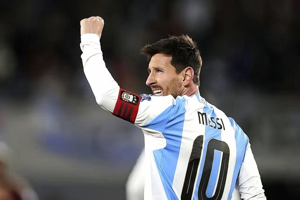 九州娱乐-梅西连场上演帽子戏法，助巴萨逆袭的简单介绍